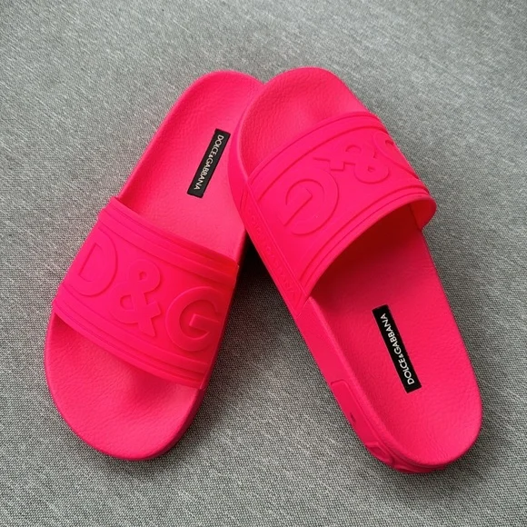 Dolce & Gabbana Bright Pink Rubber Slide NWOT Sz.37 - Picture 1 of 5